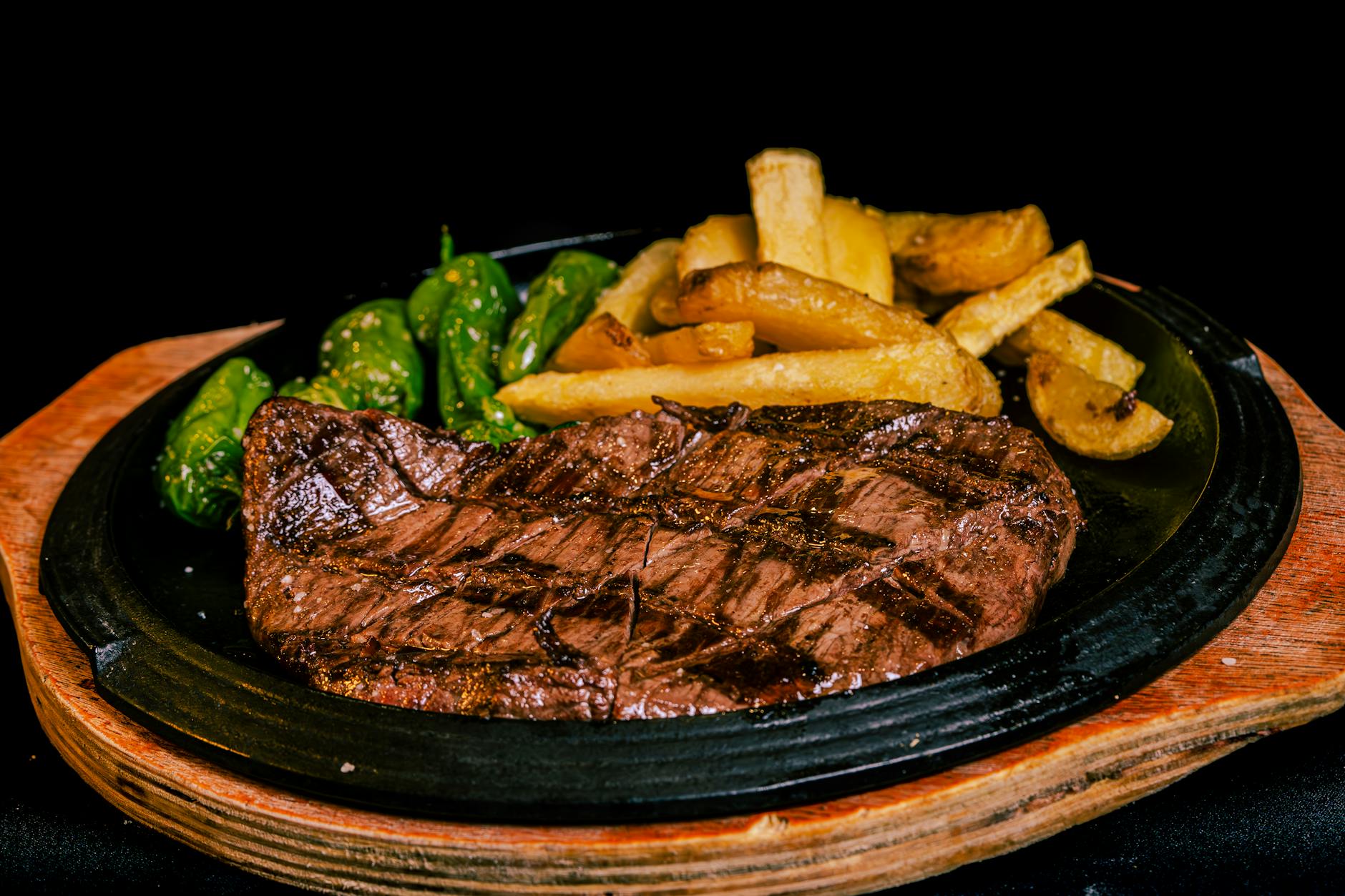 Accompagnement steak : l&rsquo;art de sublimer votre viande