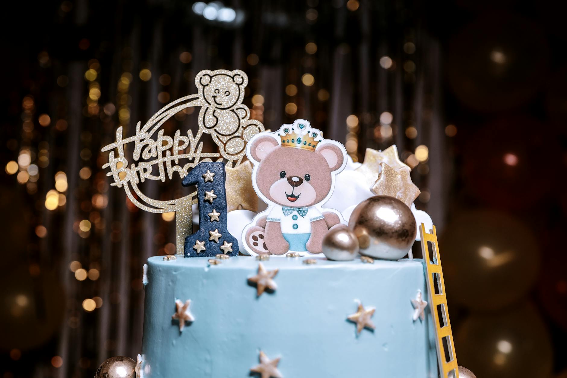 Dessin gâteau anniversaire : l&rsquo;art de l&rsquo;illustration facile